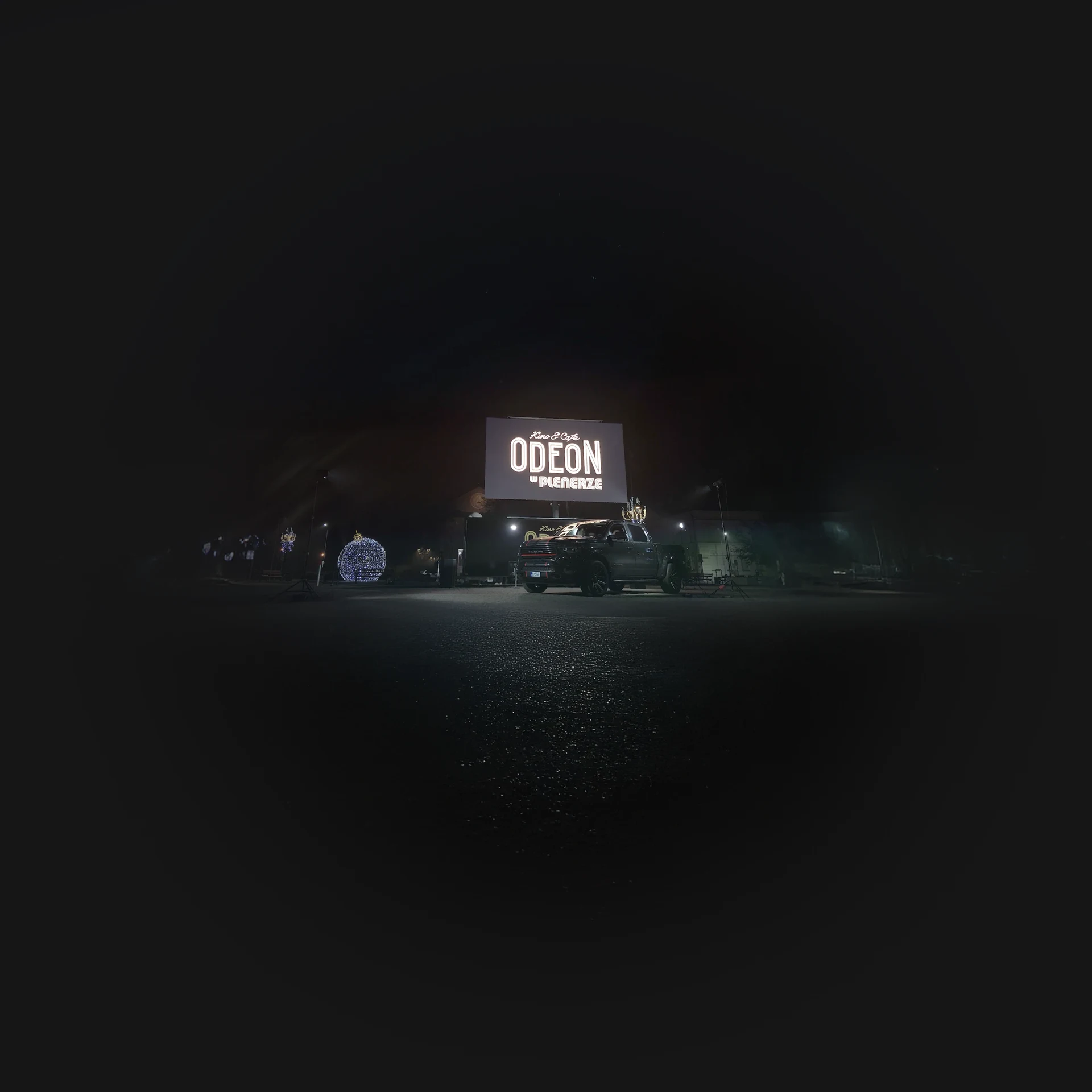 tlo-pod-film-odeonwplenerze